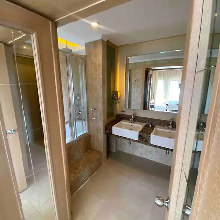 Beren Center 300mt To The Sea,ultra Luxurious *