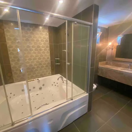 Beren Center 300mt To The Sea,ultra Luxurious كمر
